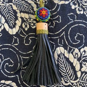 Consuela Shakira Charm